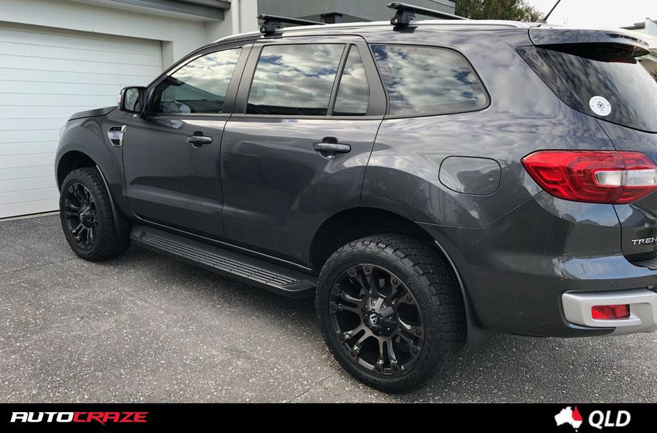 FORD EVEREST VAPOR BLACK MACHINED WITH DARK TINT